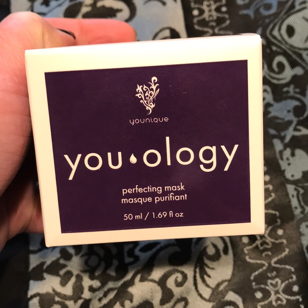Younique Perfecting Mask